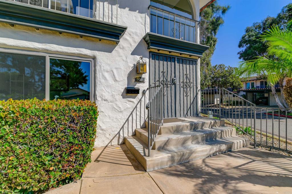3021 Loma Riviera Drive