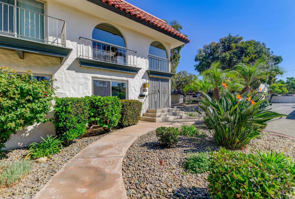 3021 Loma Riviera Drive