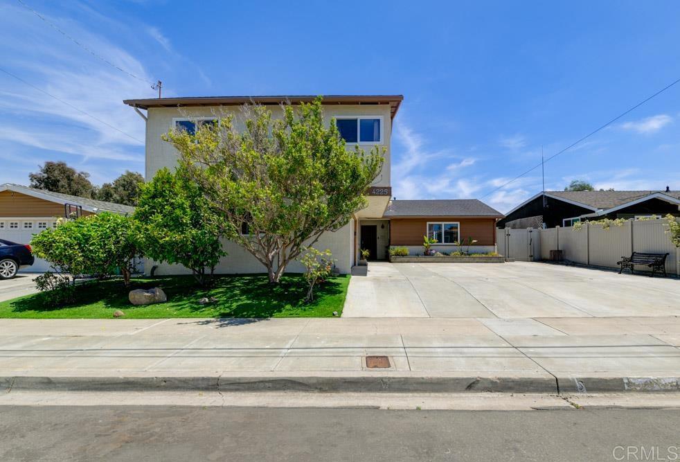 4225 Mount Voss Dr