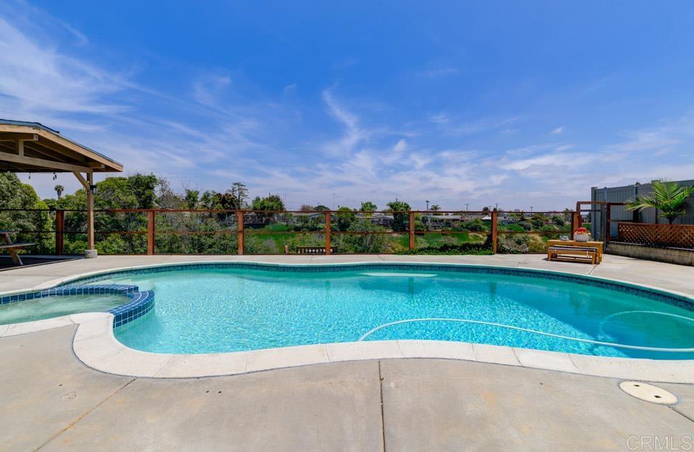 4225 Mount Voss Dr