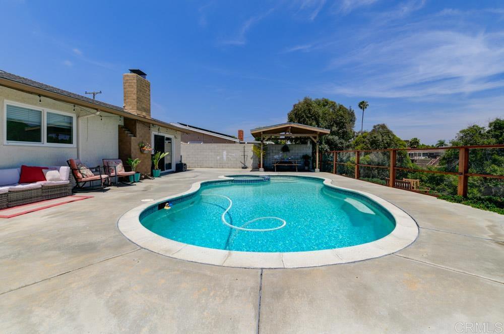 4225 Mount Voss Dr