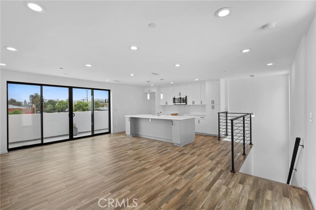 4136 Normal AVE Unit: 1/4