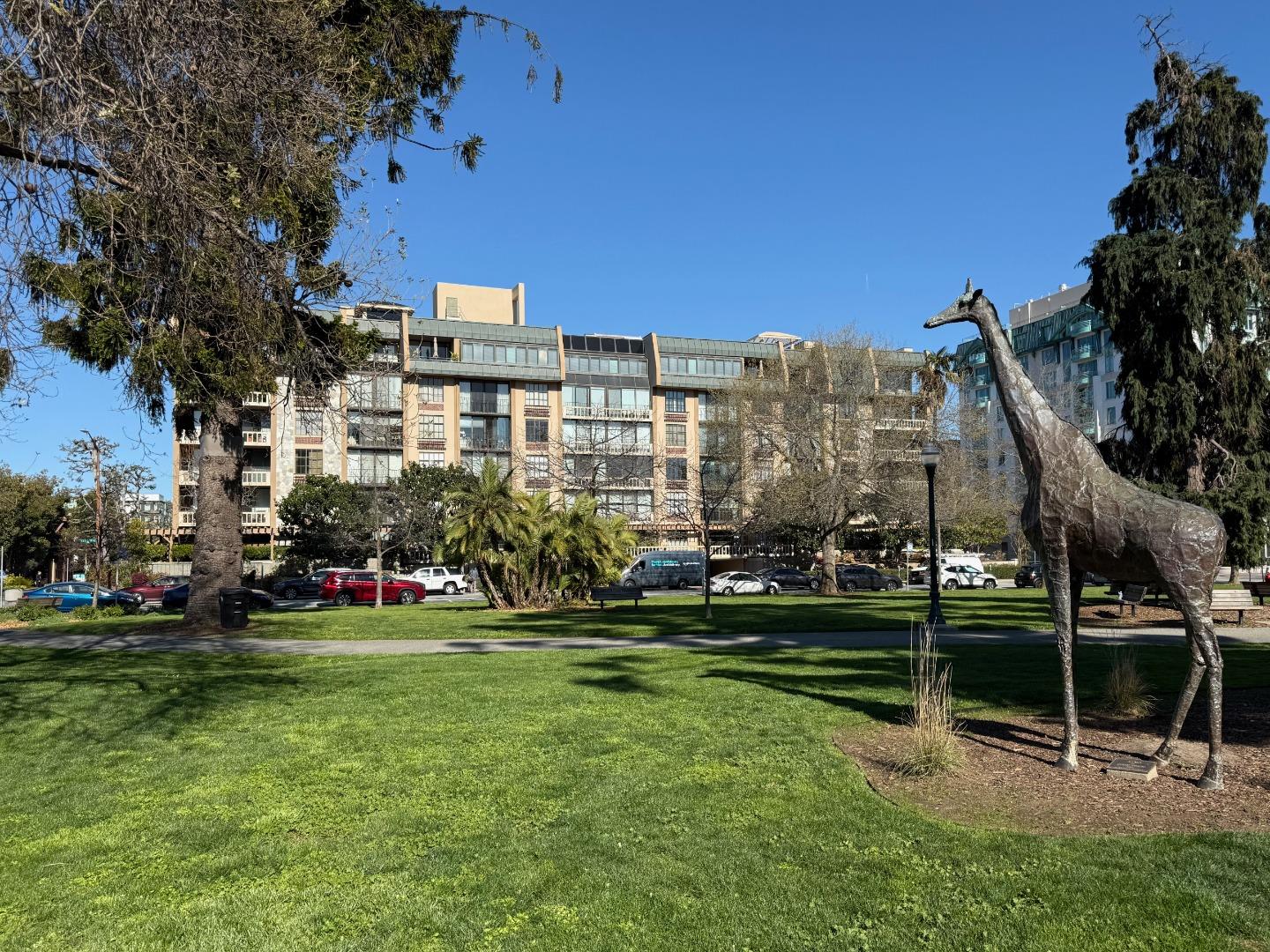 555 Laurel Avenue #527