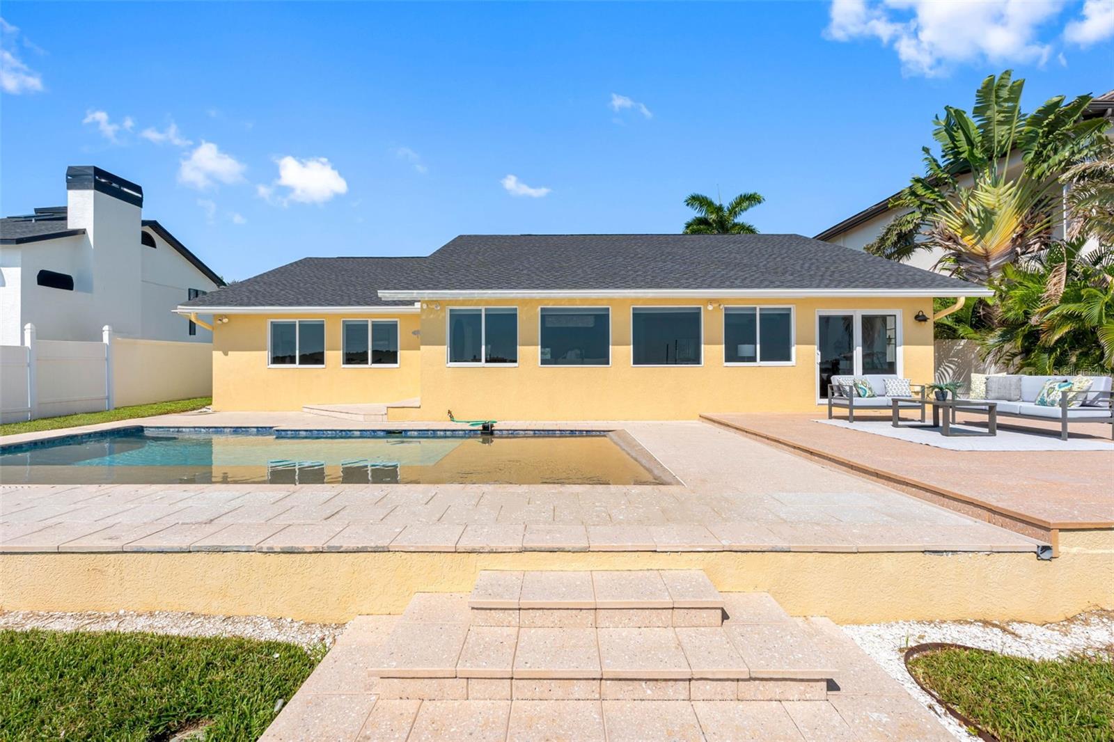517 JOHNS PASS AVE