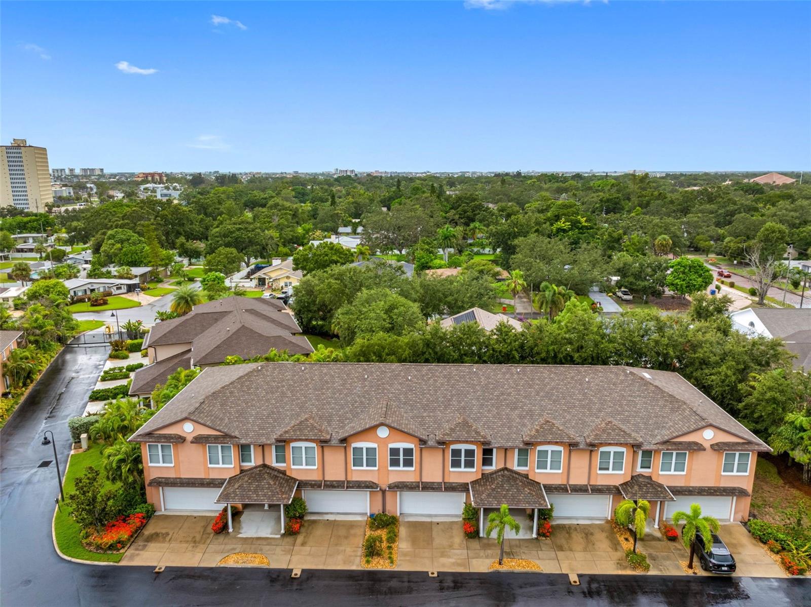 763 DATE PALM LN