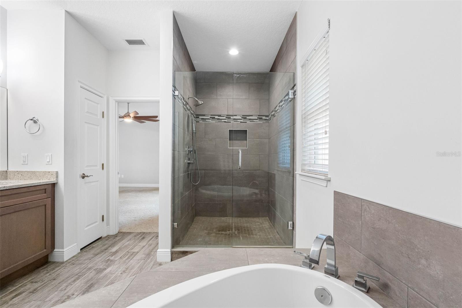 763 DATE PALM LN