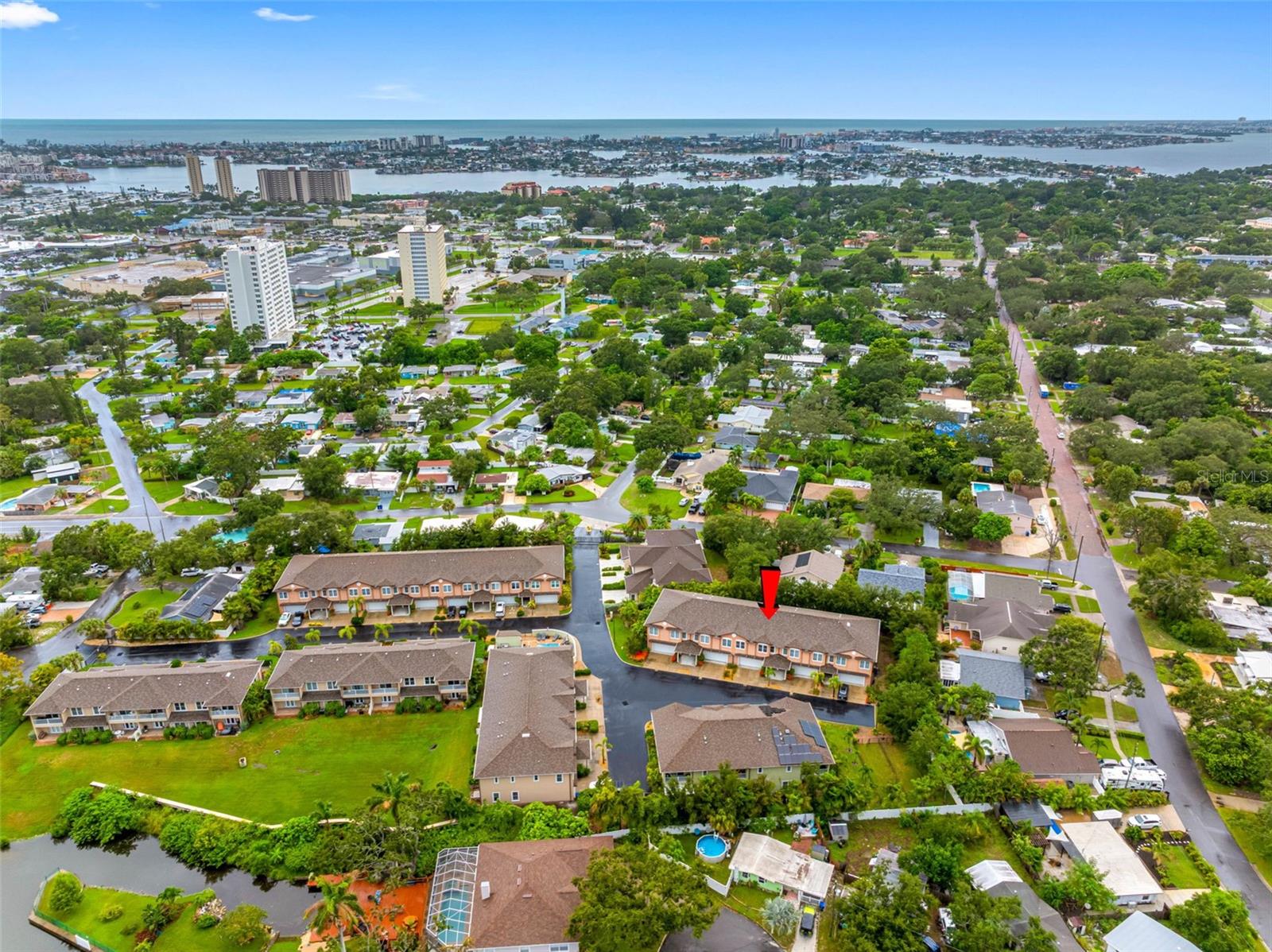 763 DATE PALM LN