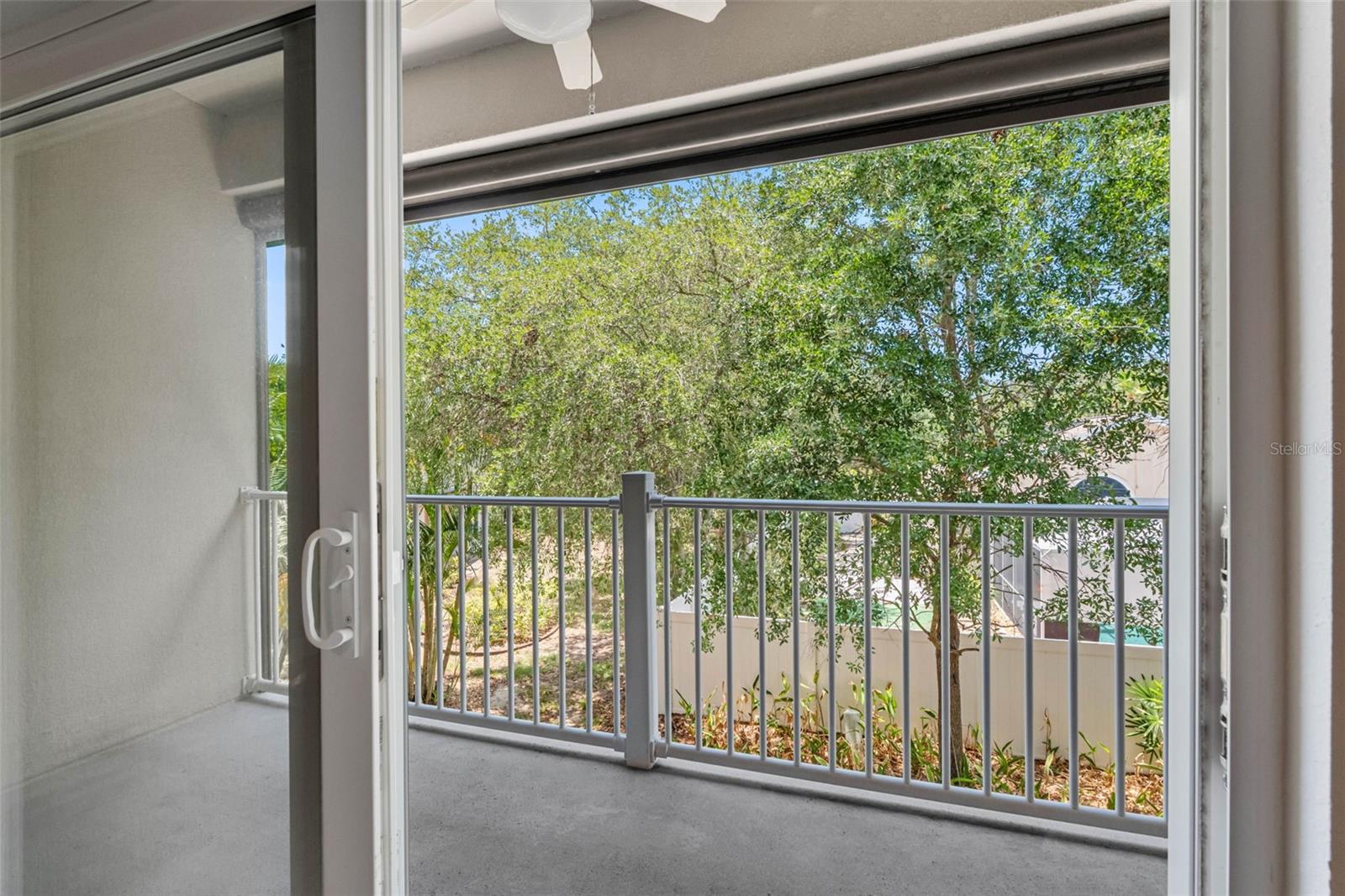 763 DATE PALM LN