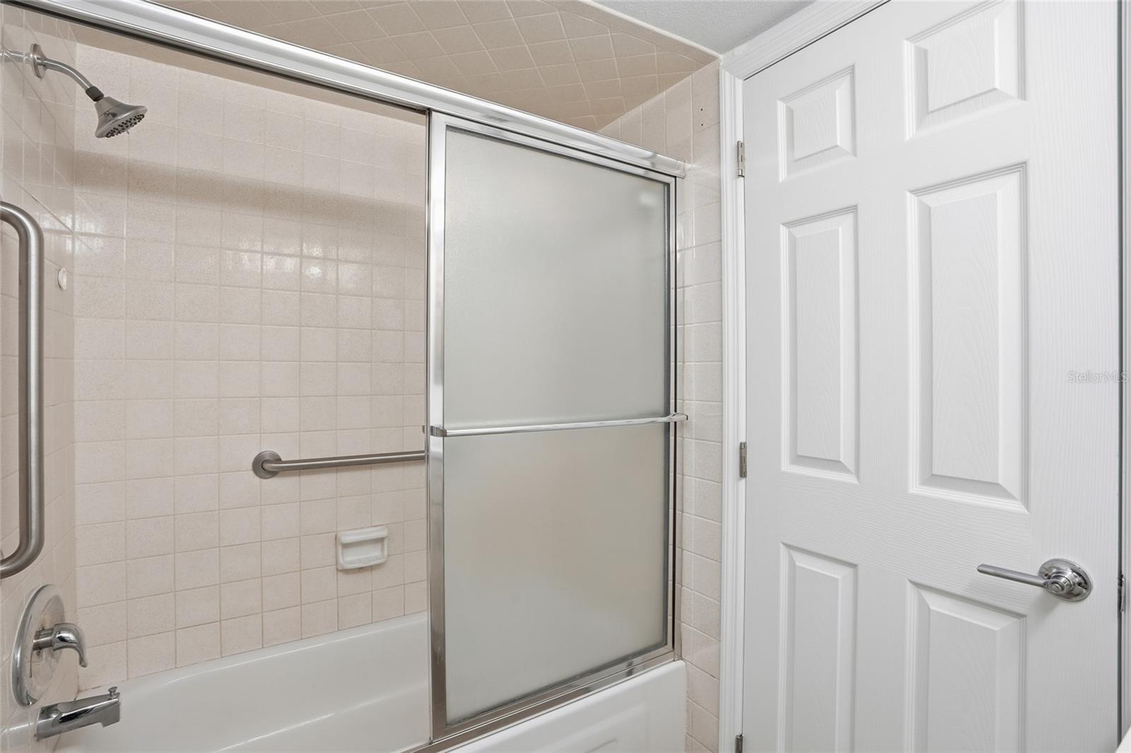 7420 BAY ISLAND DR S #175