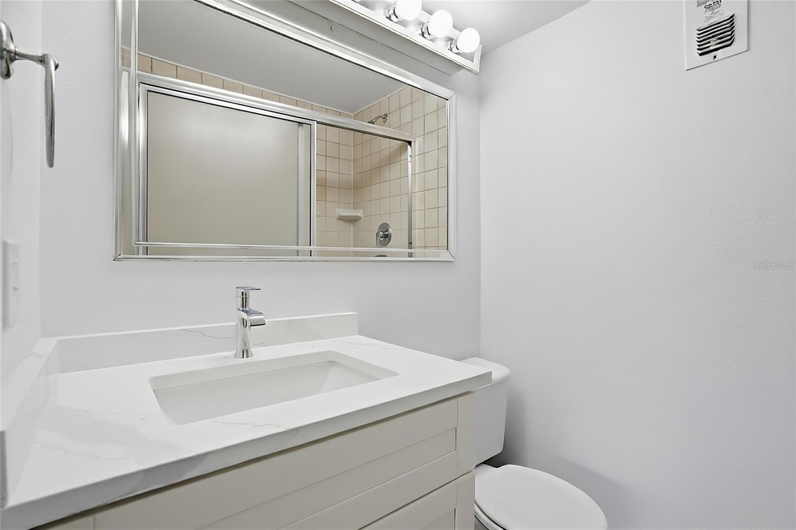 7420 BAY ISLAND DR S #175