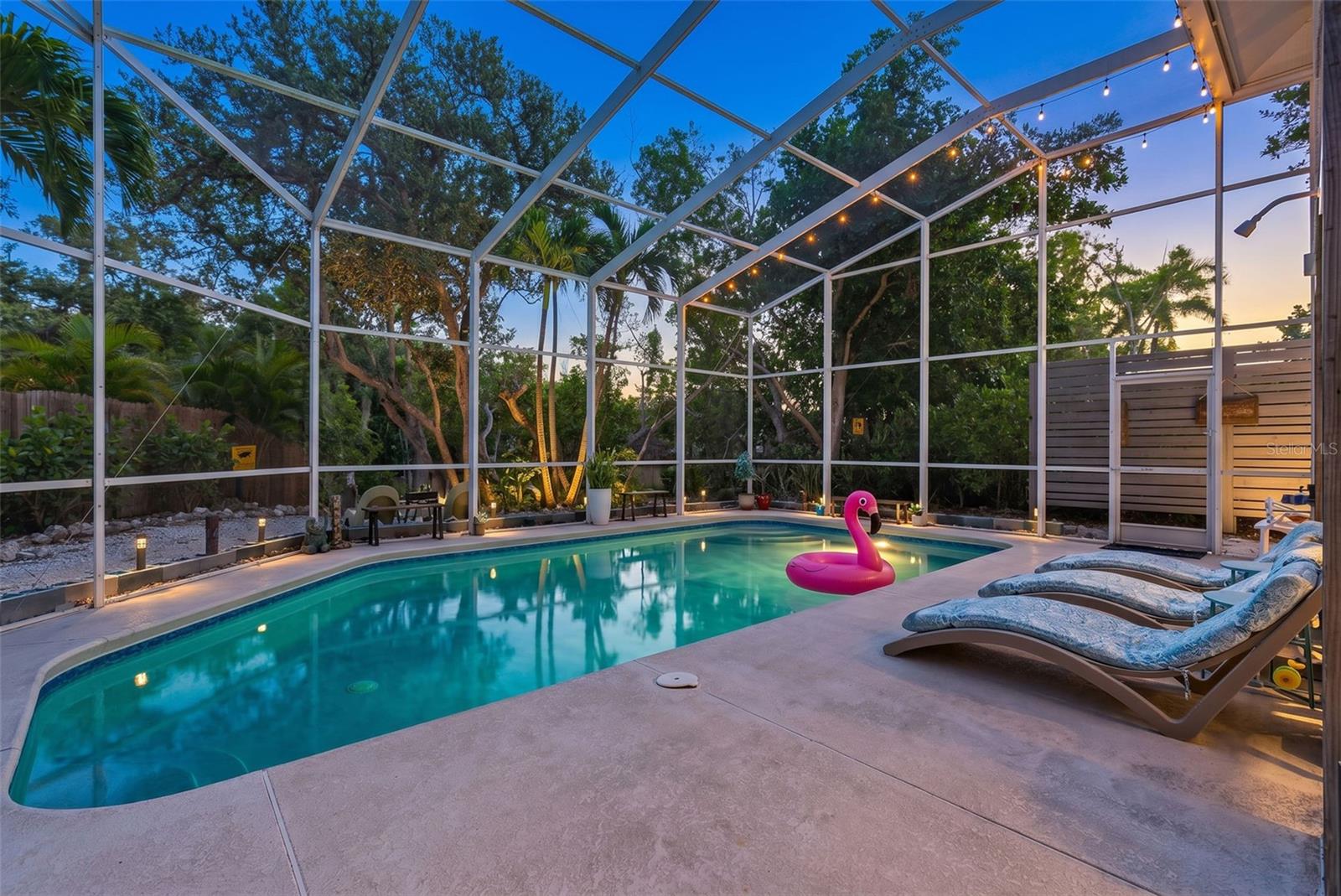 417 POINSETTIA RD