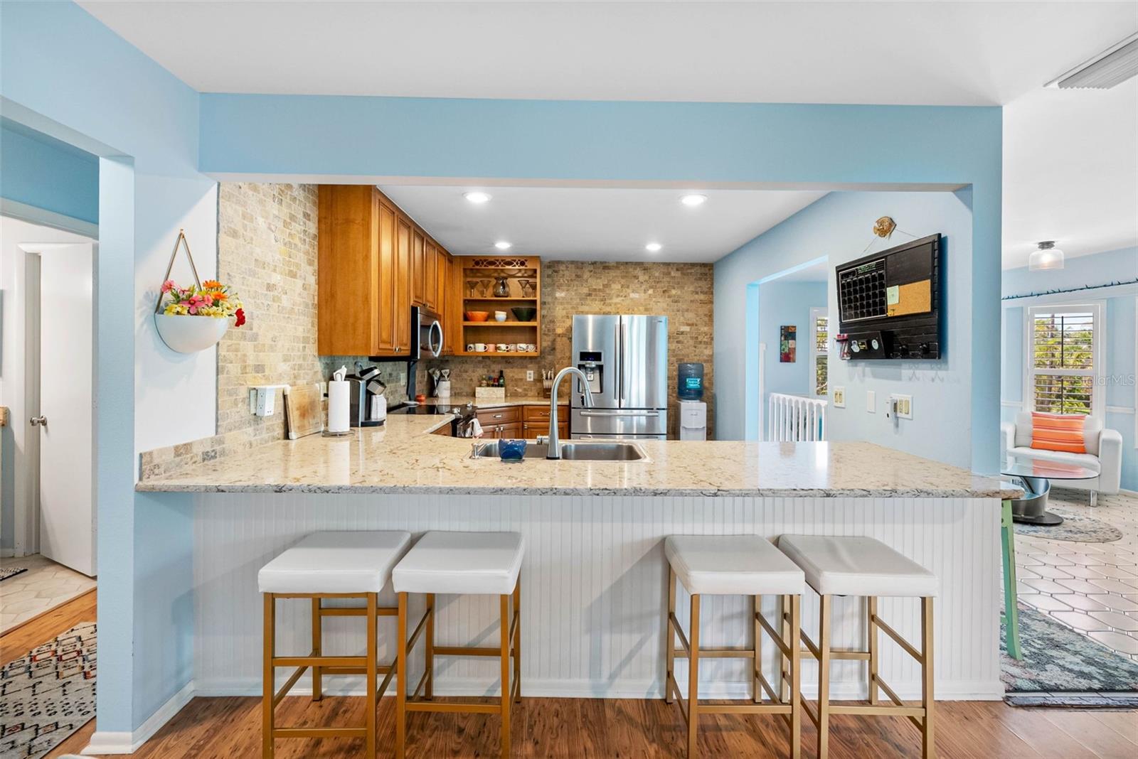 417 POINSETTIA RD