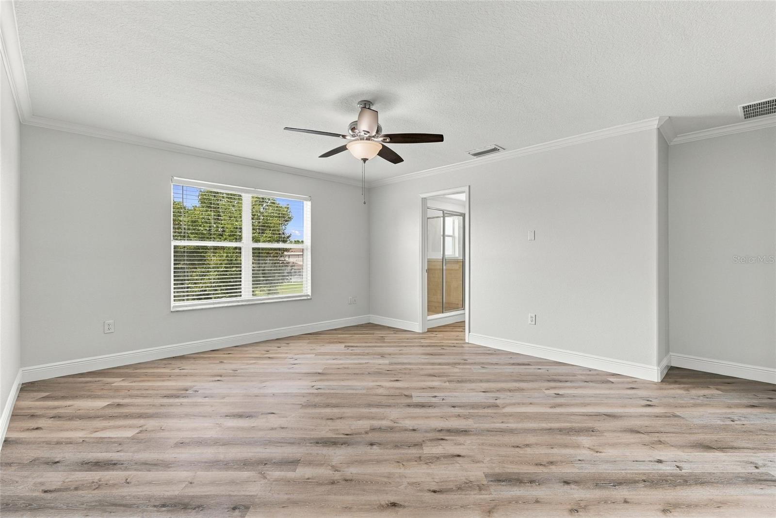 3327 THISTLEDOWN LN