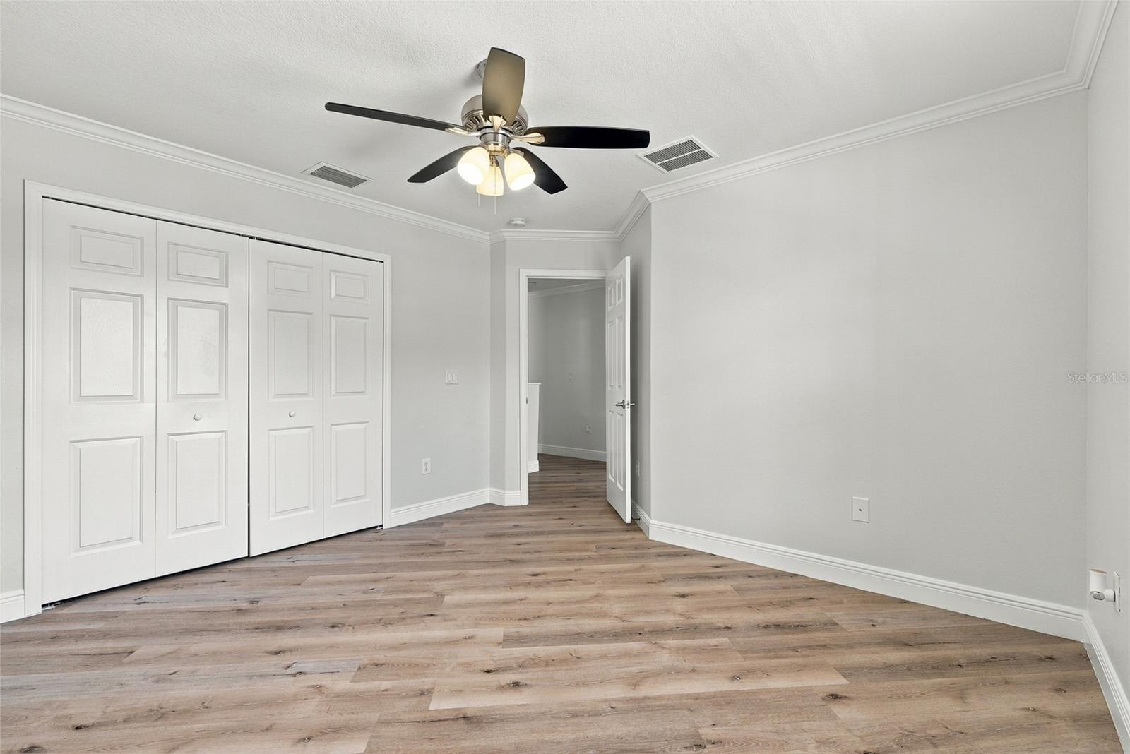 3327 THISTLEDOWN LN