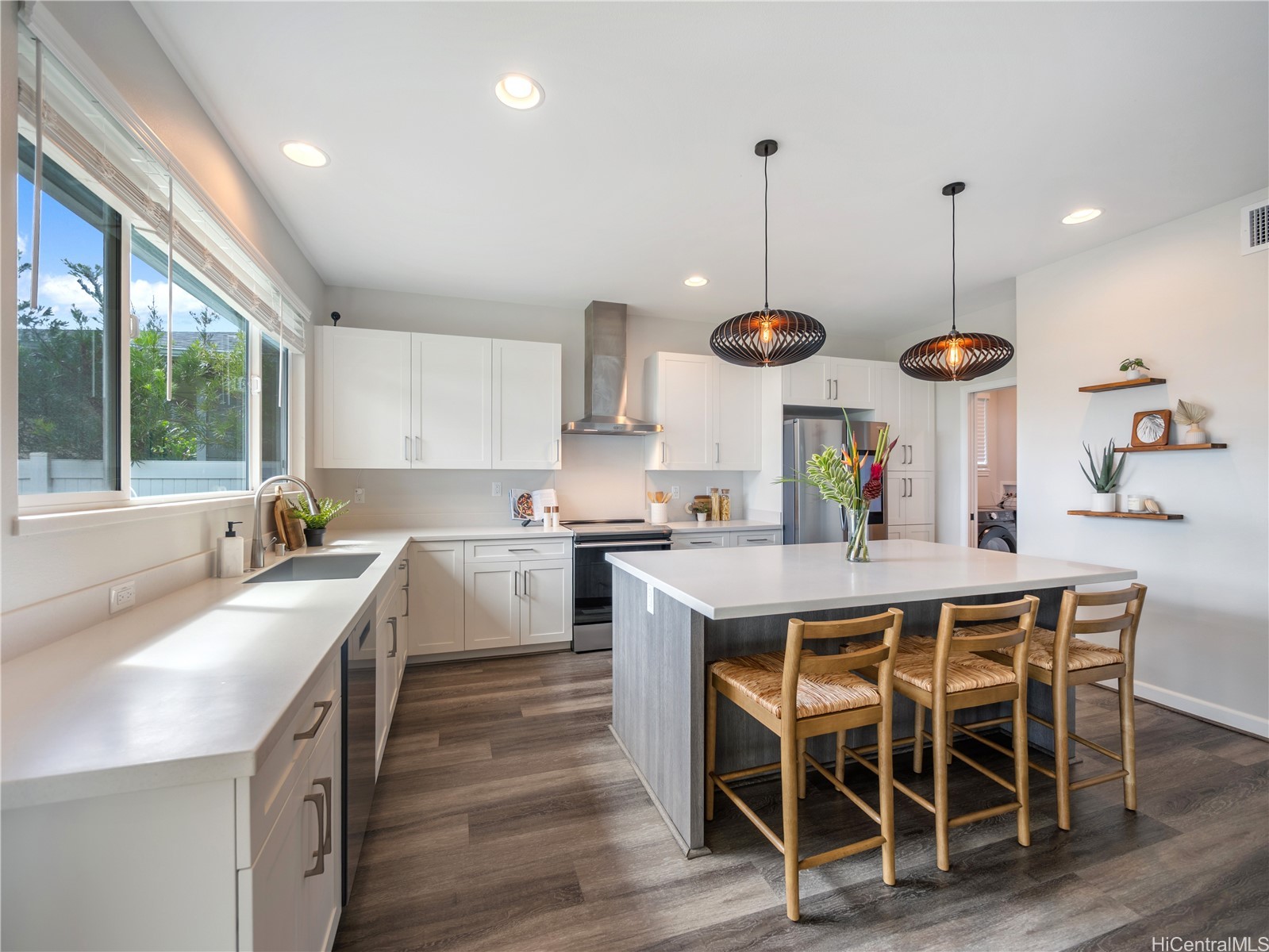 91-5408 Parkway 37