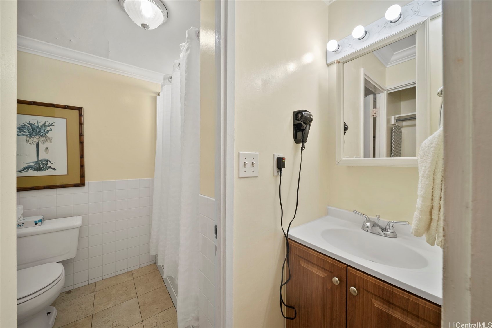 134 Kapahulu Avenue 822