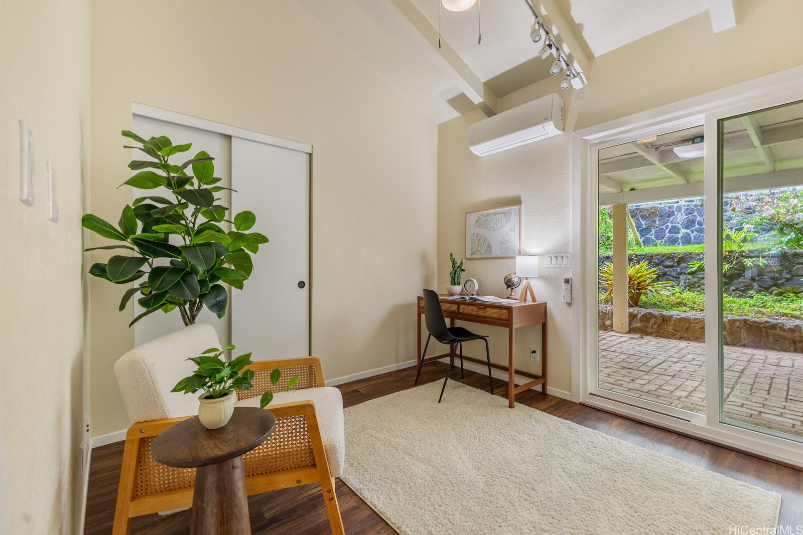 45-731 Puupele Street