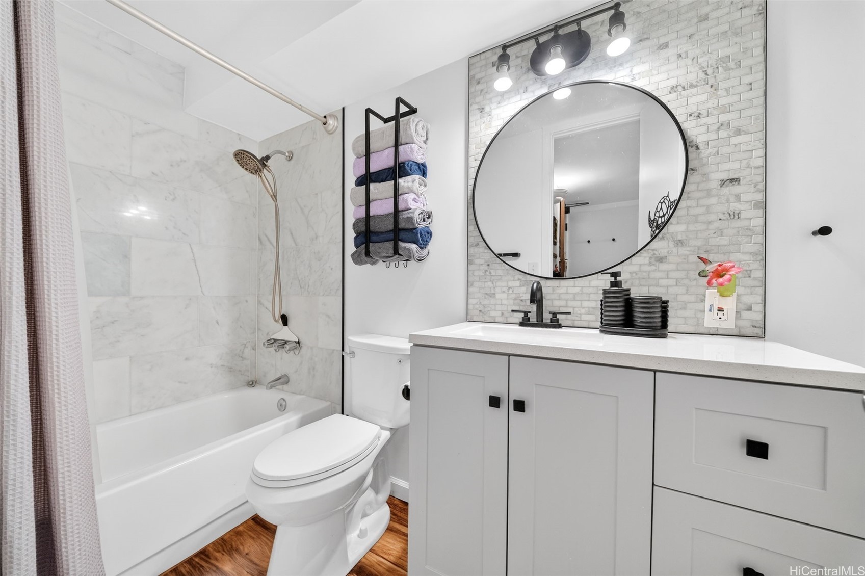 68-055 Akule Street 212