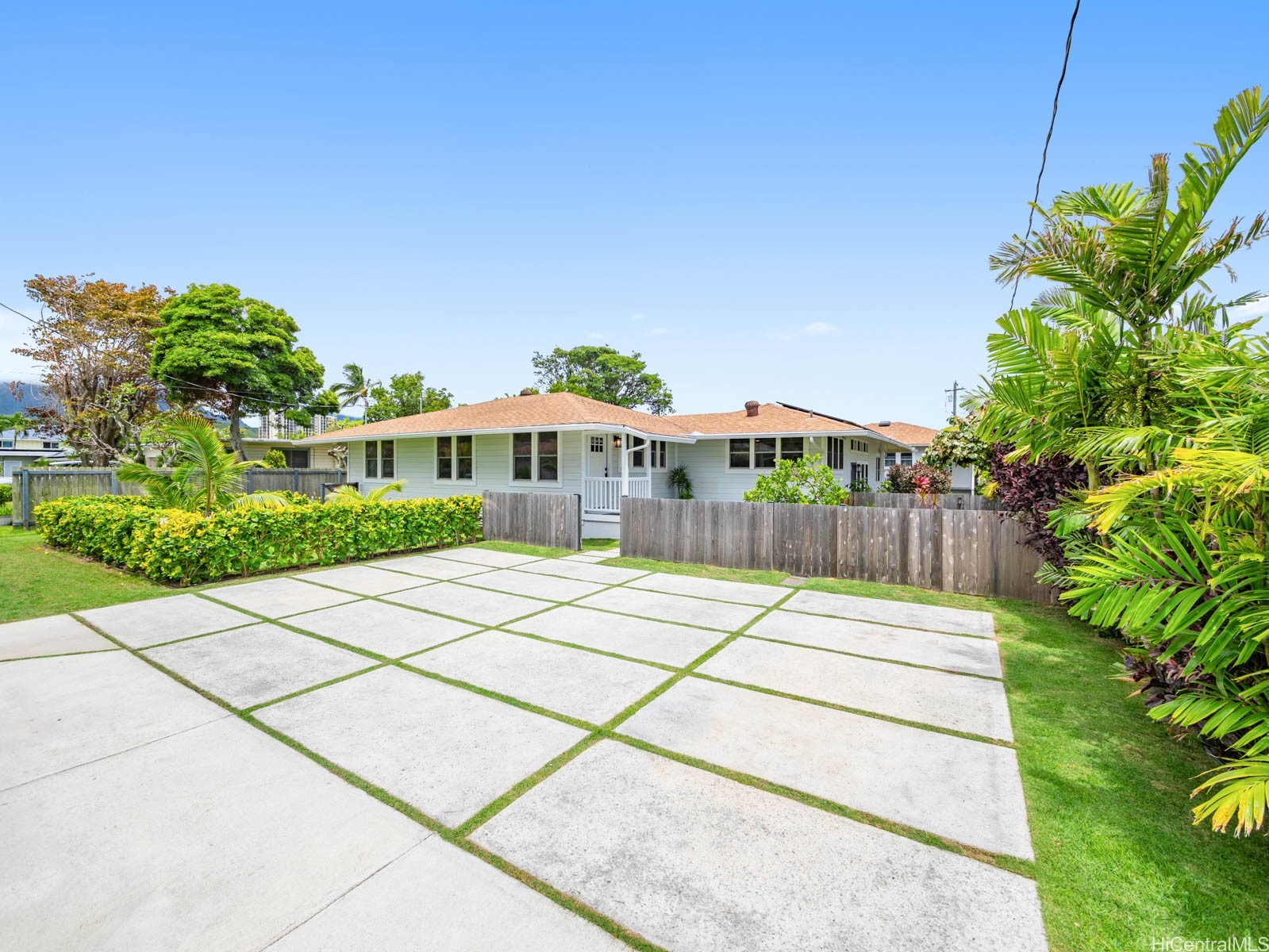 244 Awakea Road