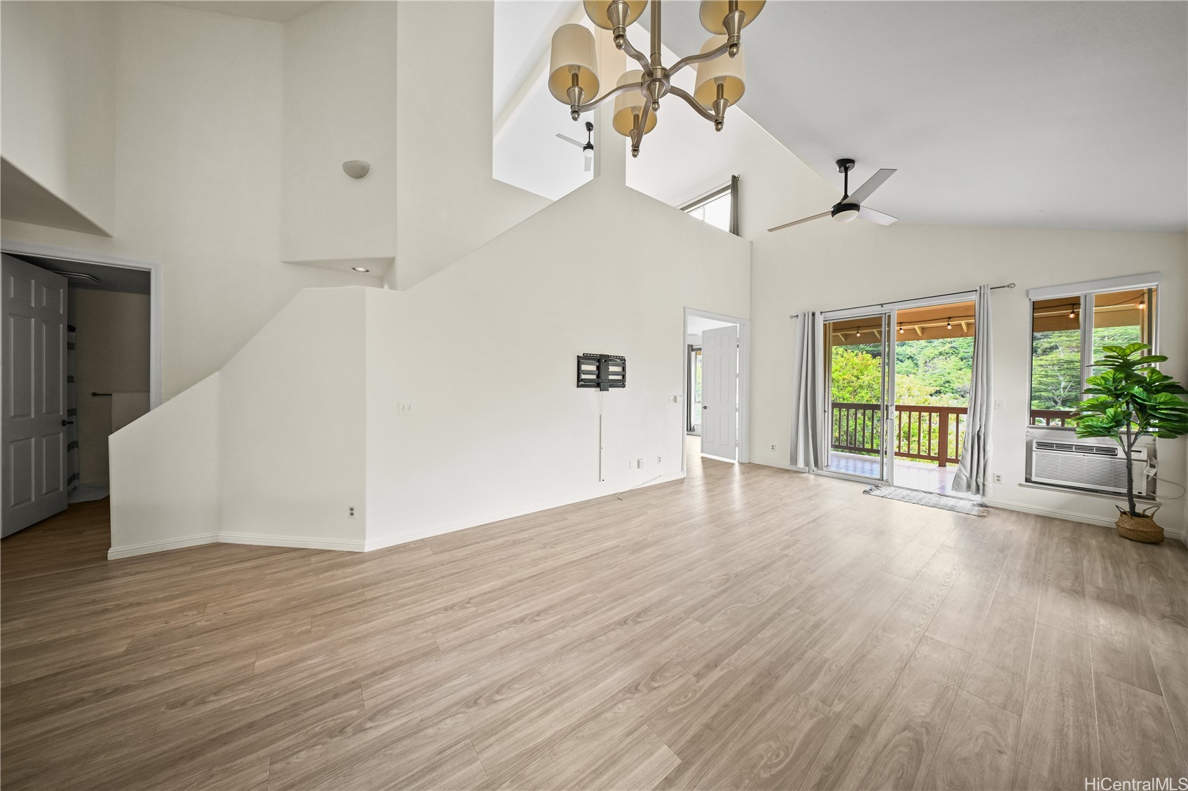 95-930 Wikao Street B304