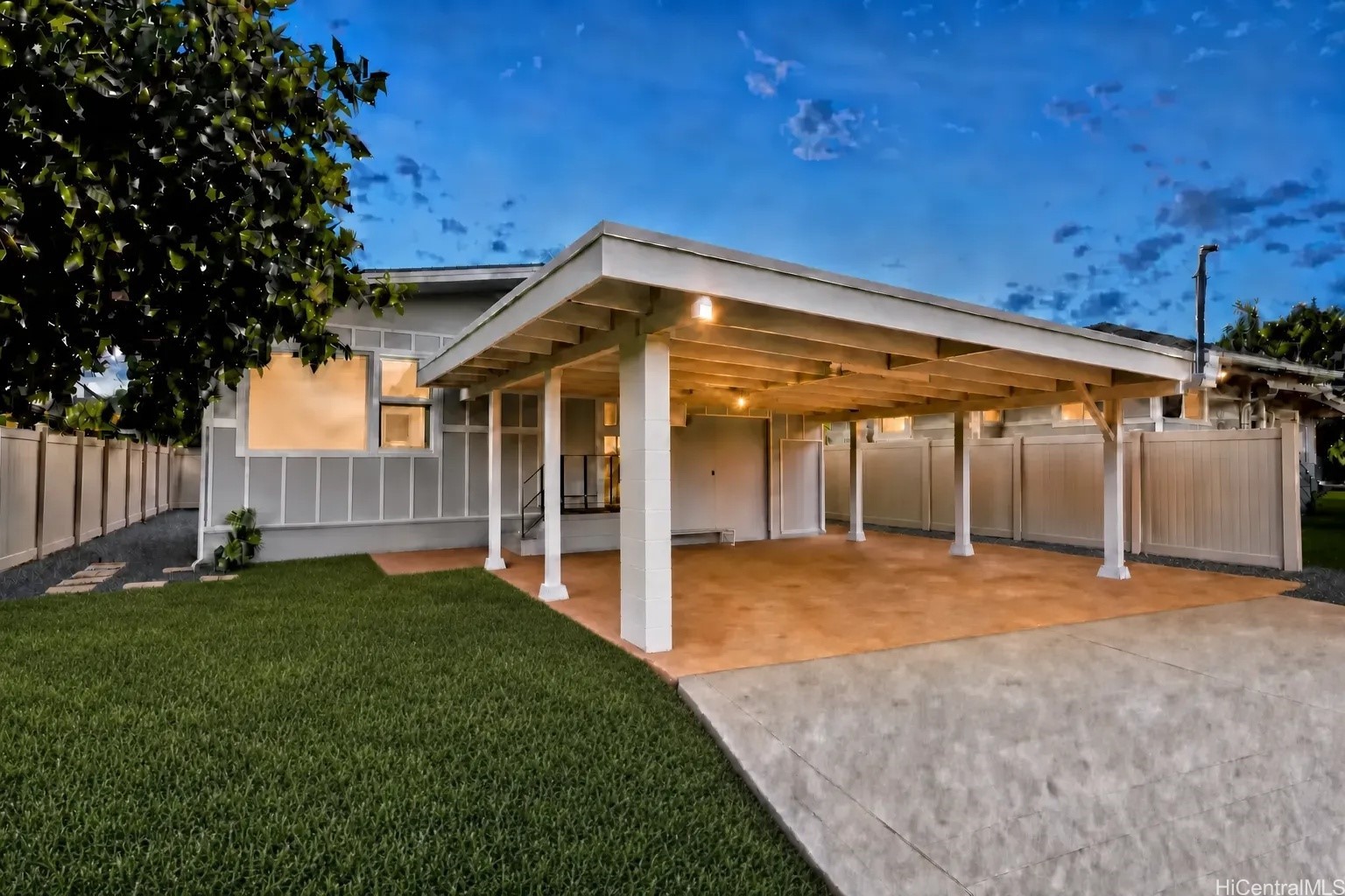 1227 Kaala Avenue