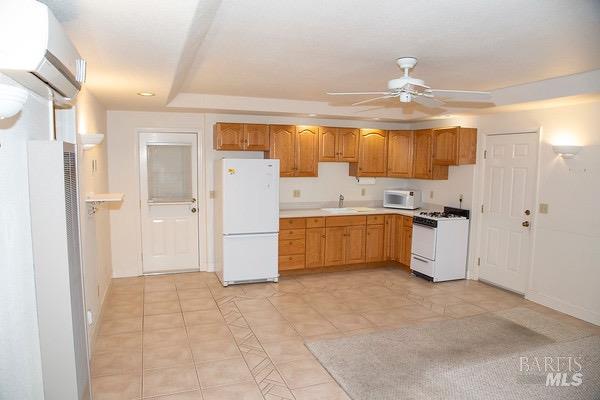 495 White Cottage Rd S