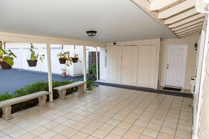 495 White Cottage Rd S