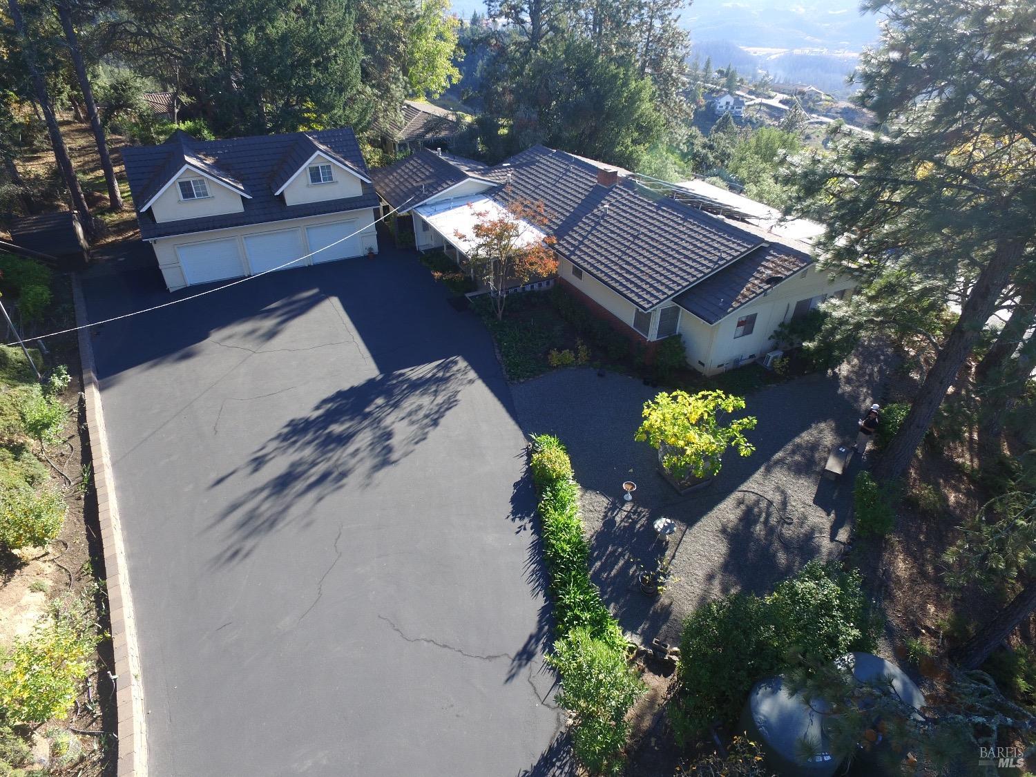 495 White Cottage Rd S
