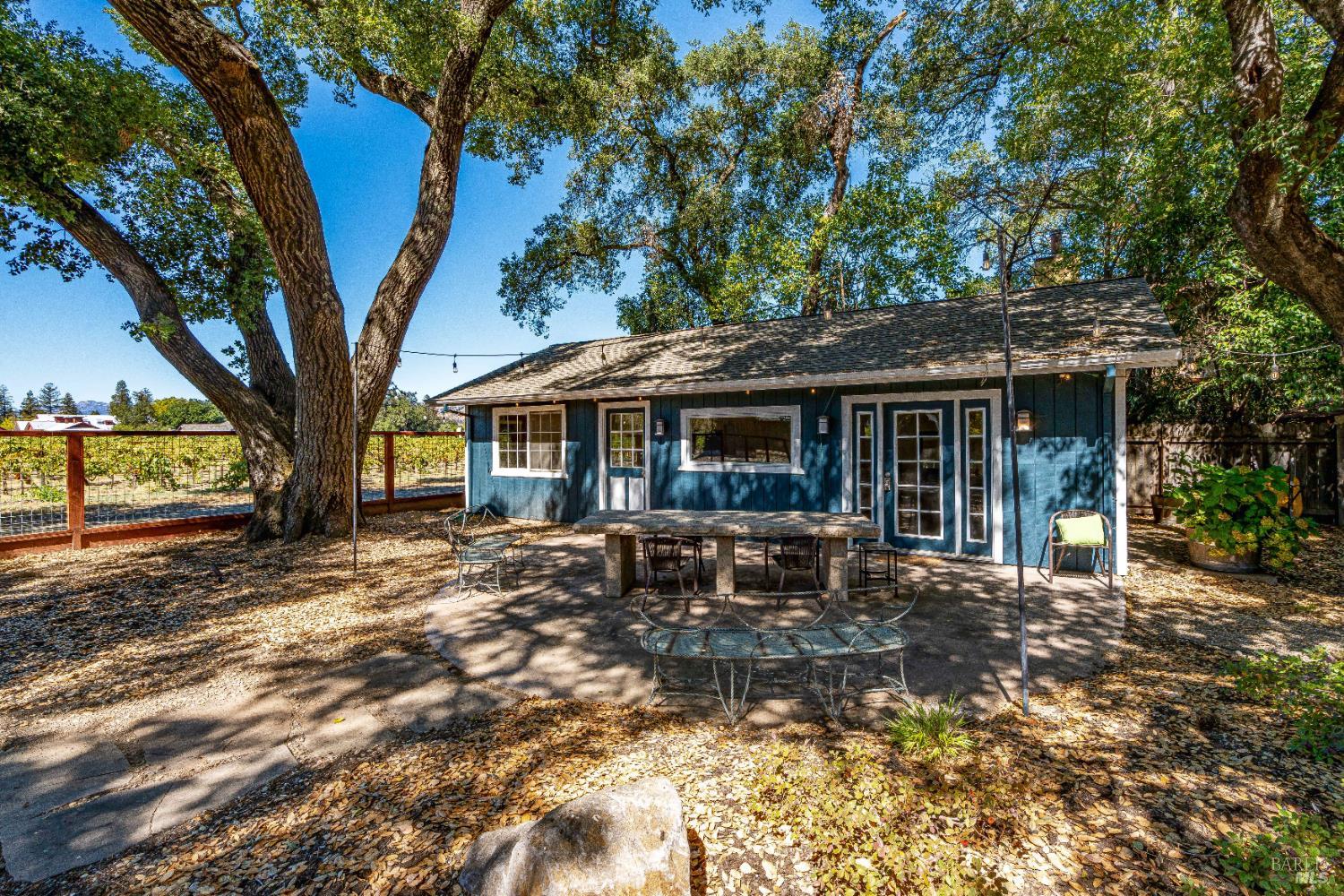 1380 El Bonita Ave