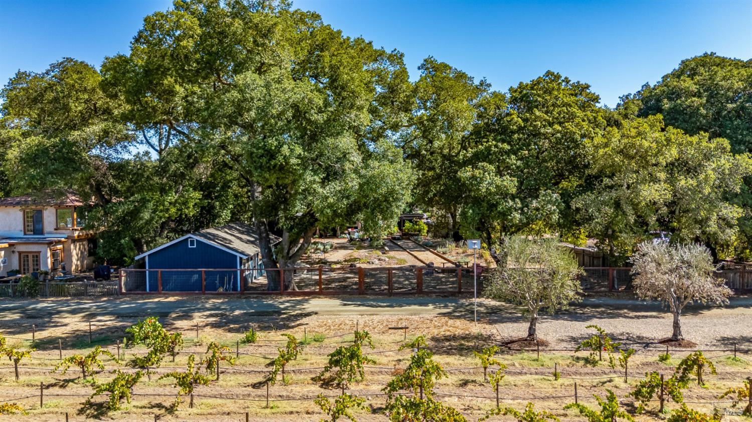 1380 El Bonita Ave