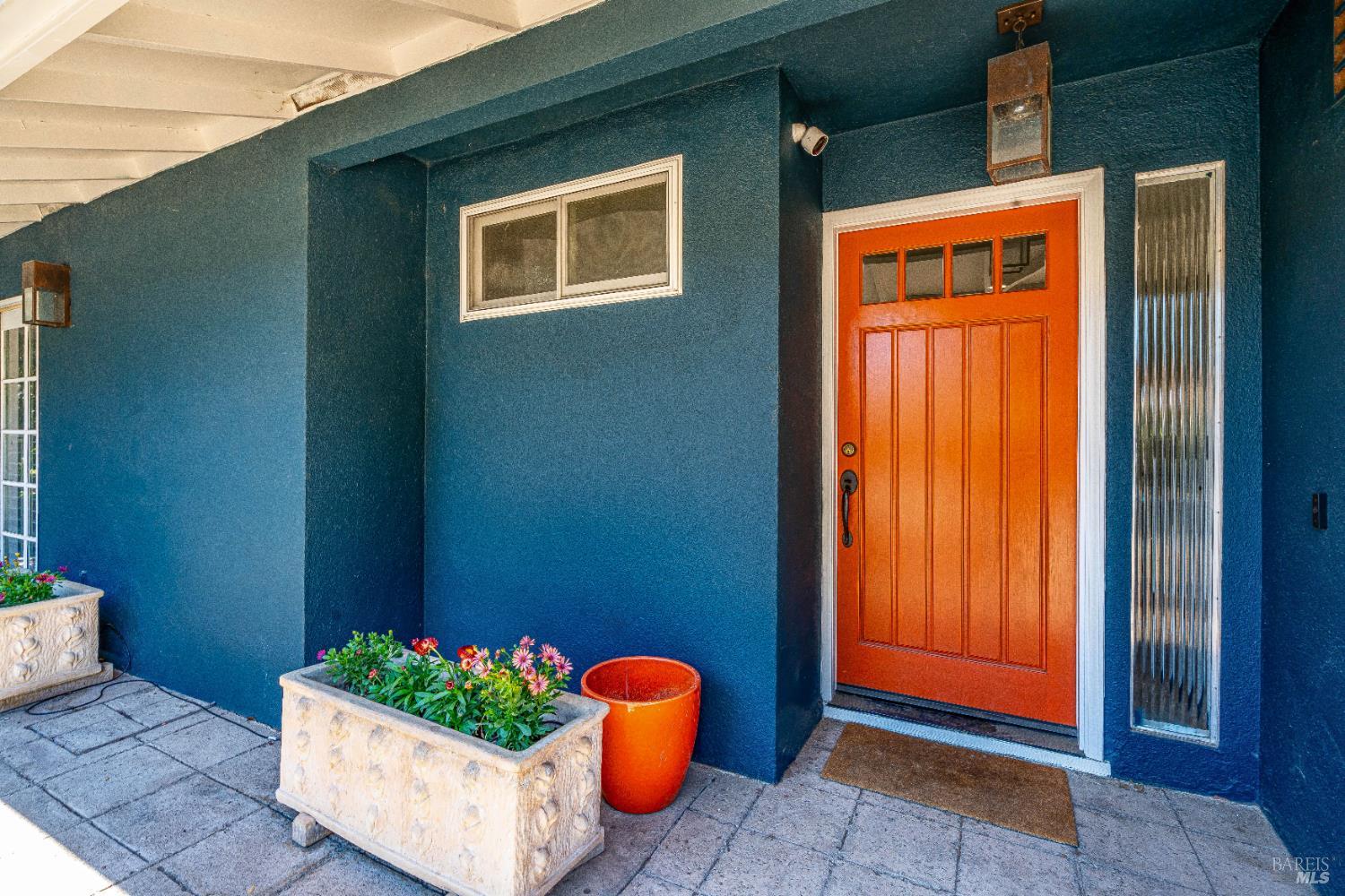 1380 El Bonita Ave