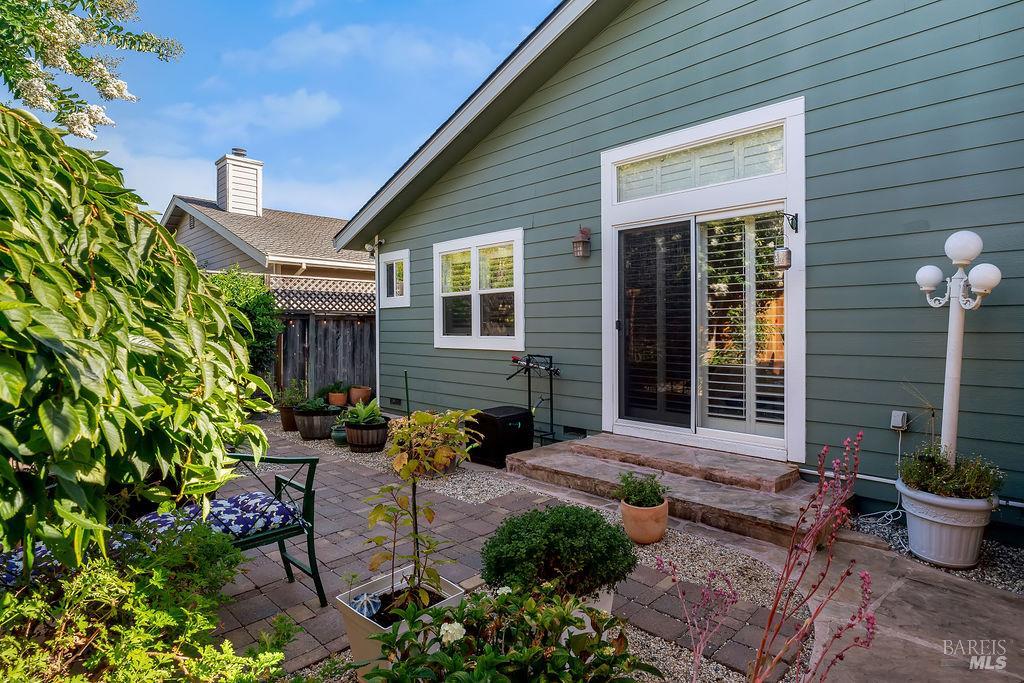49 Wine Press Way