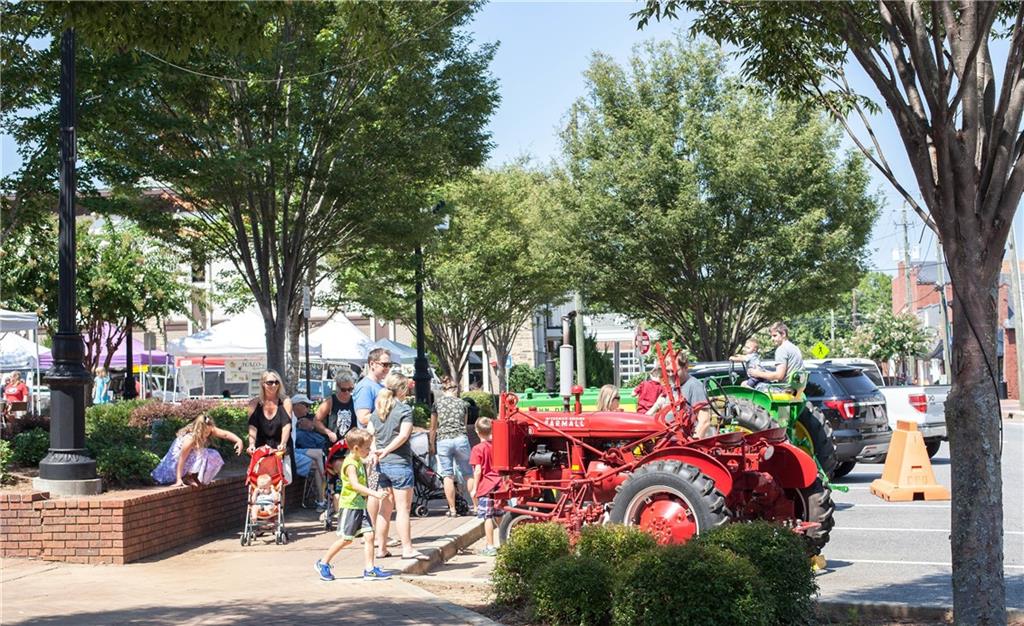 1243 Lakeside Overlook