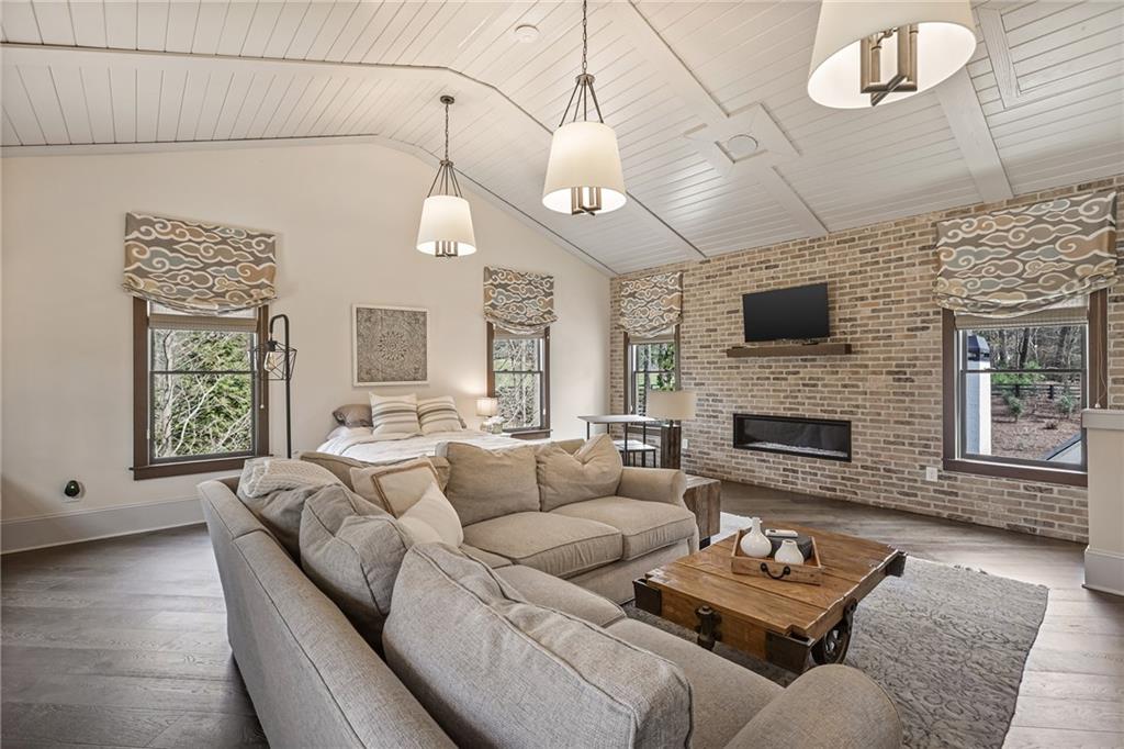 5030 Forest Circle