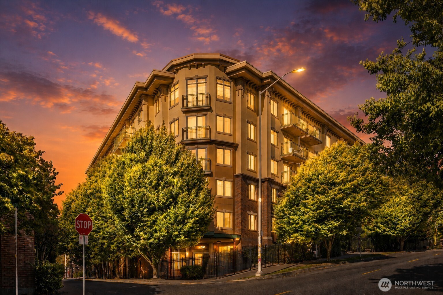 700 E Denny Way Unit: 603