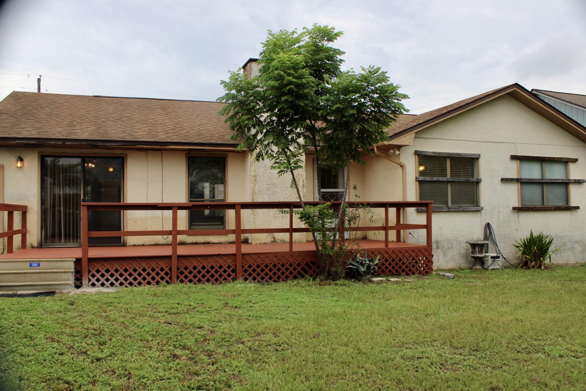 338 Lacosta Avenue