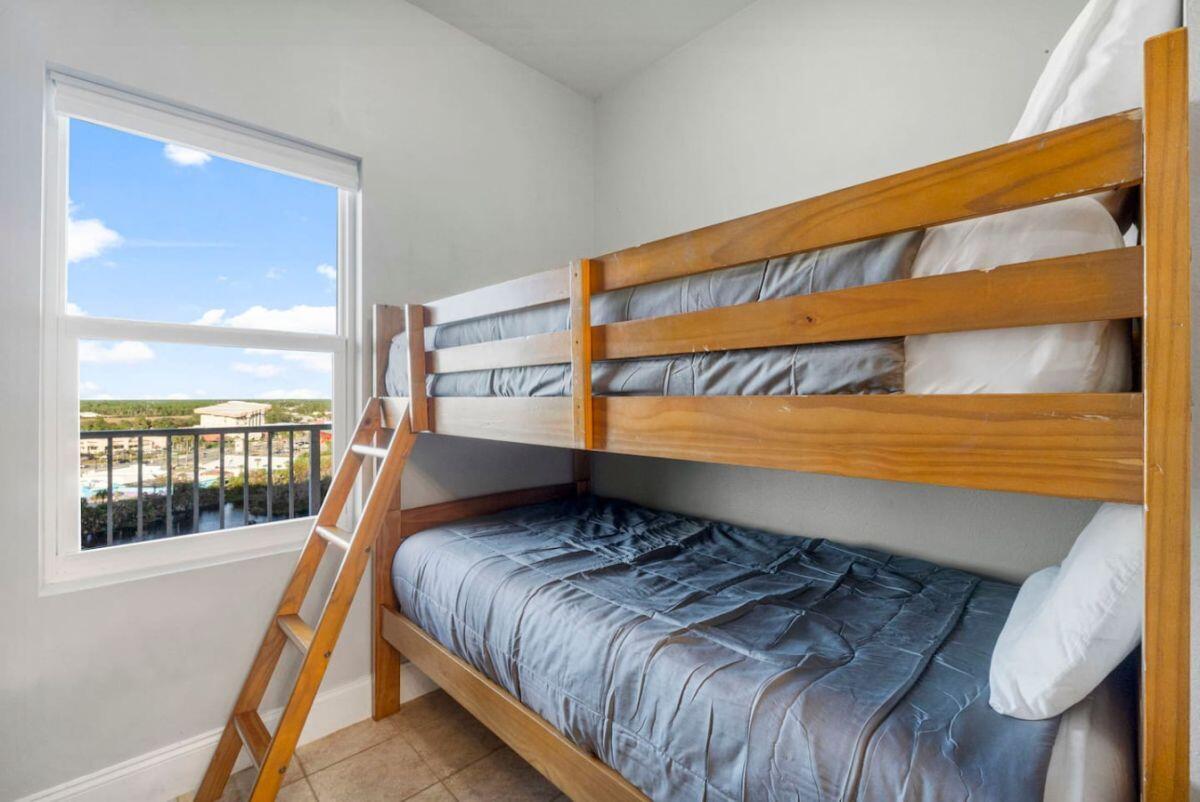 9860 S Thomas Drive UNIT 1007