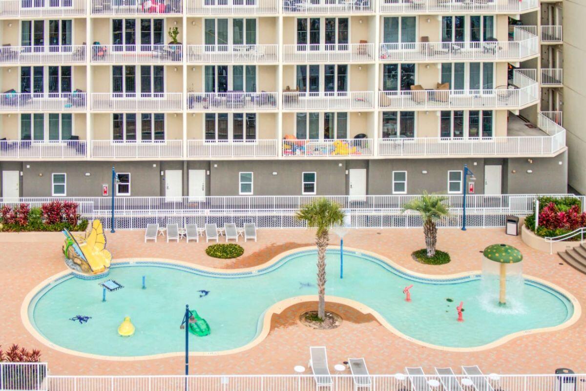 9860 S Thomas Drive UNIT 1007