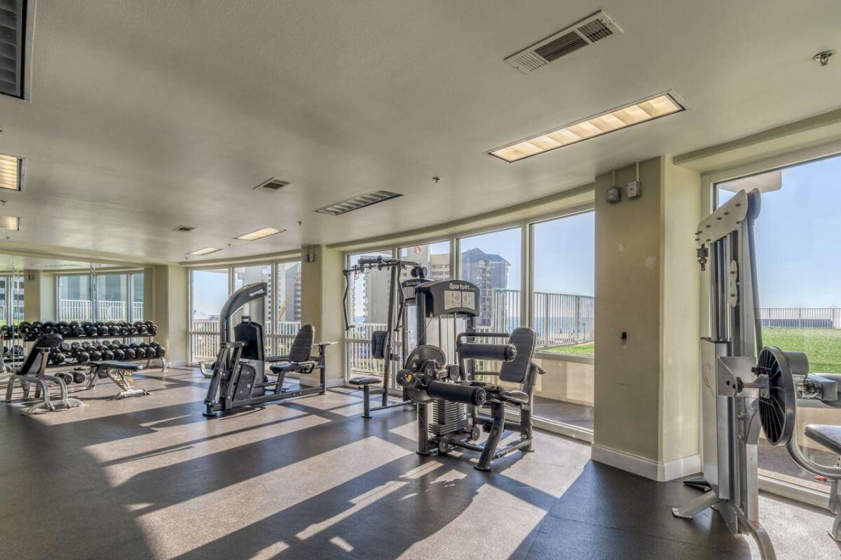 9860 S Thomas Drive UNIT 1007