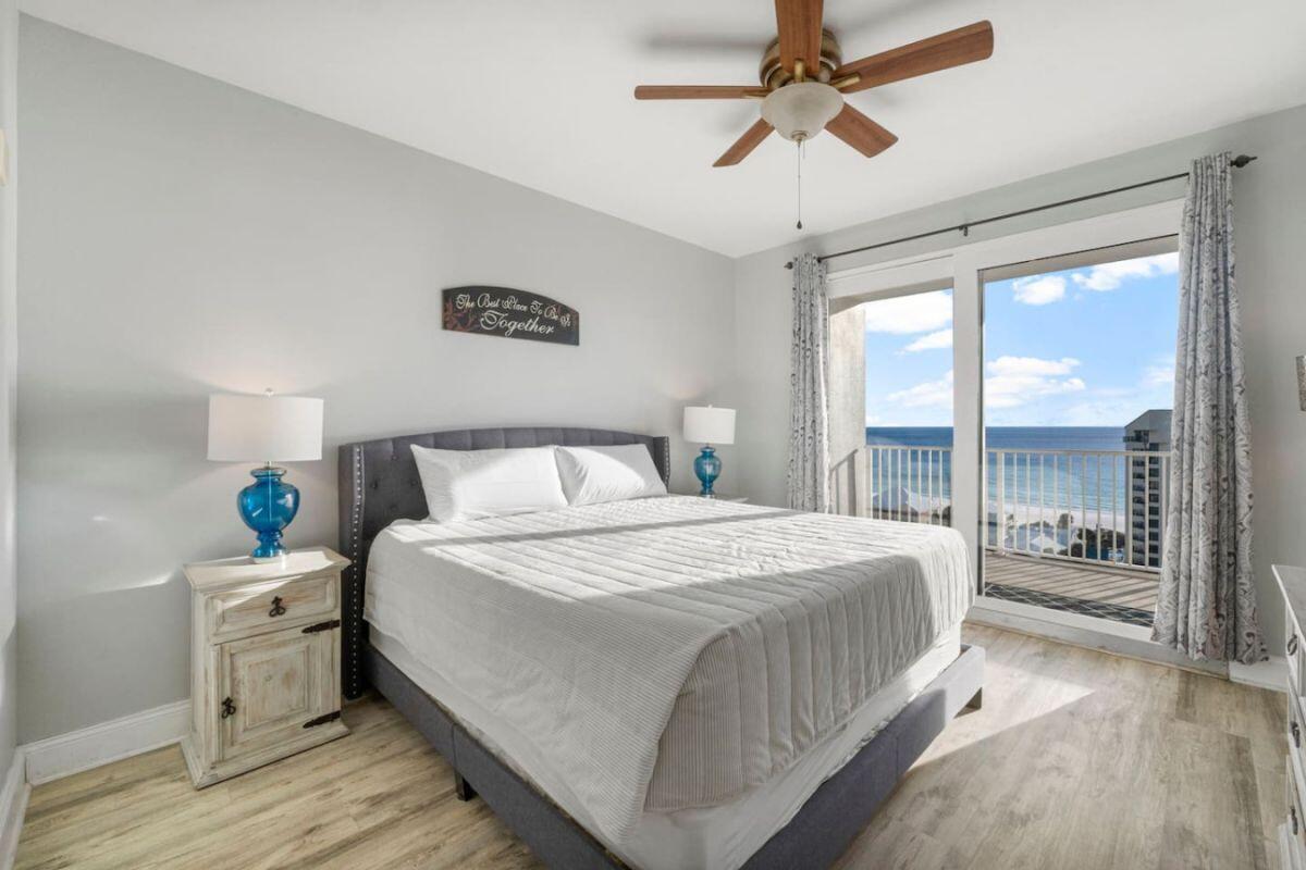 9860 S Thomas Drive UNIT 1007