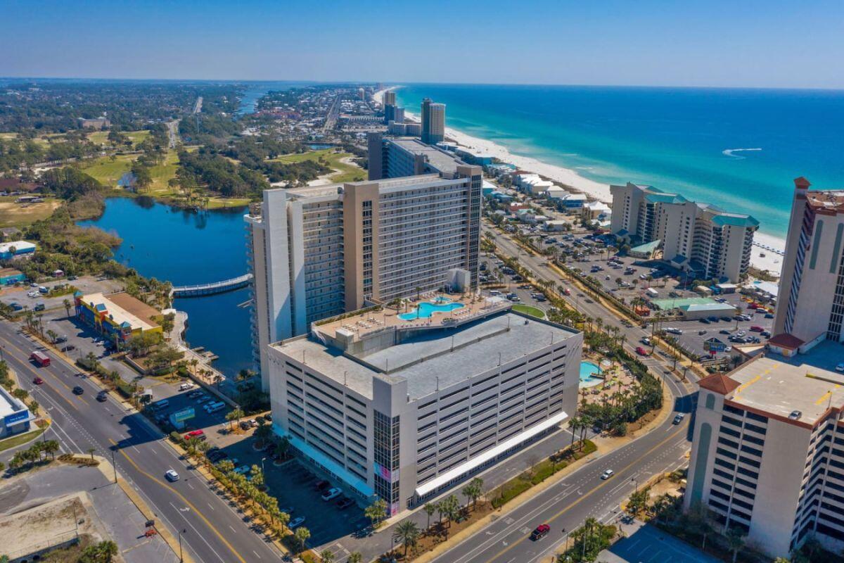 9860 S Thomas Drive UNIT 1007