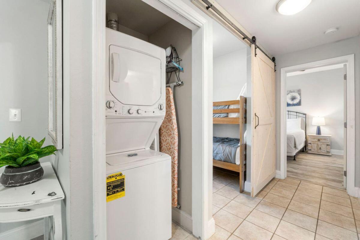 9860 S Thomas Drive UNIT 1007