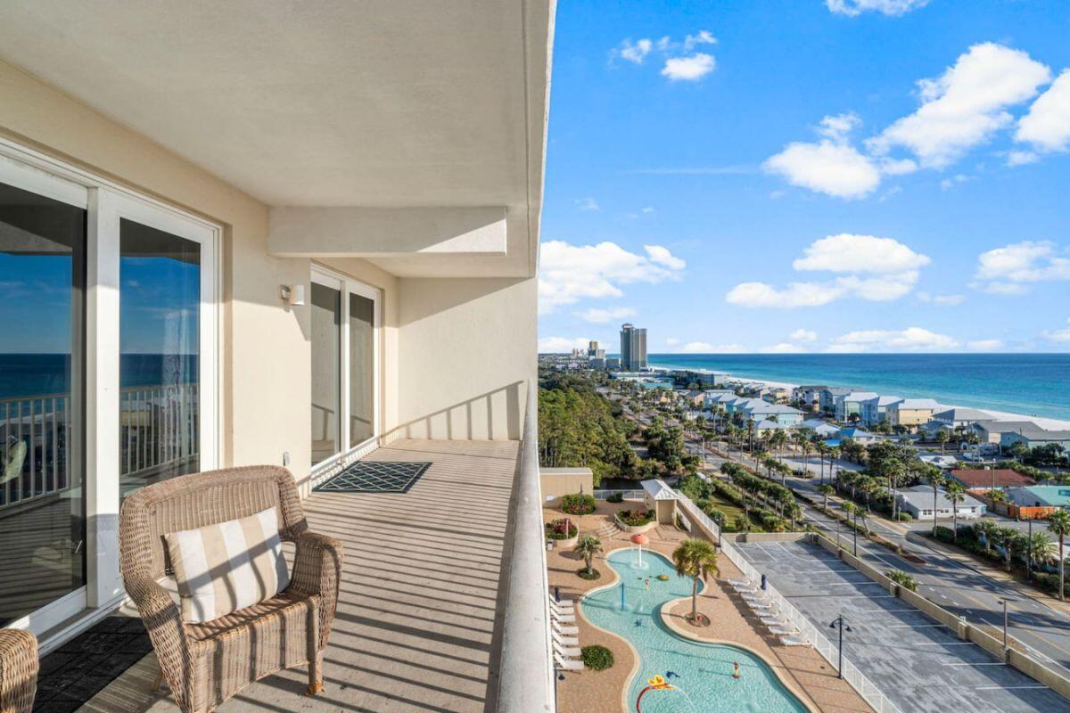 9860 S Thomas Drive UNIT 1007