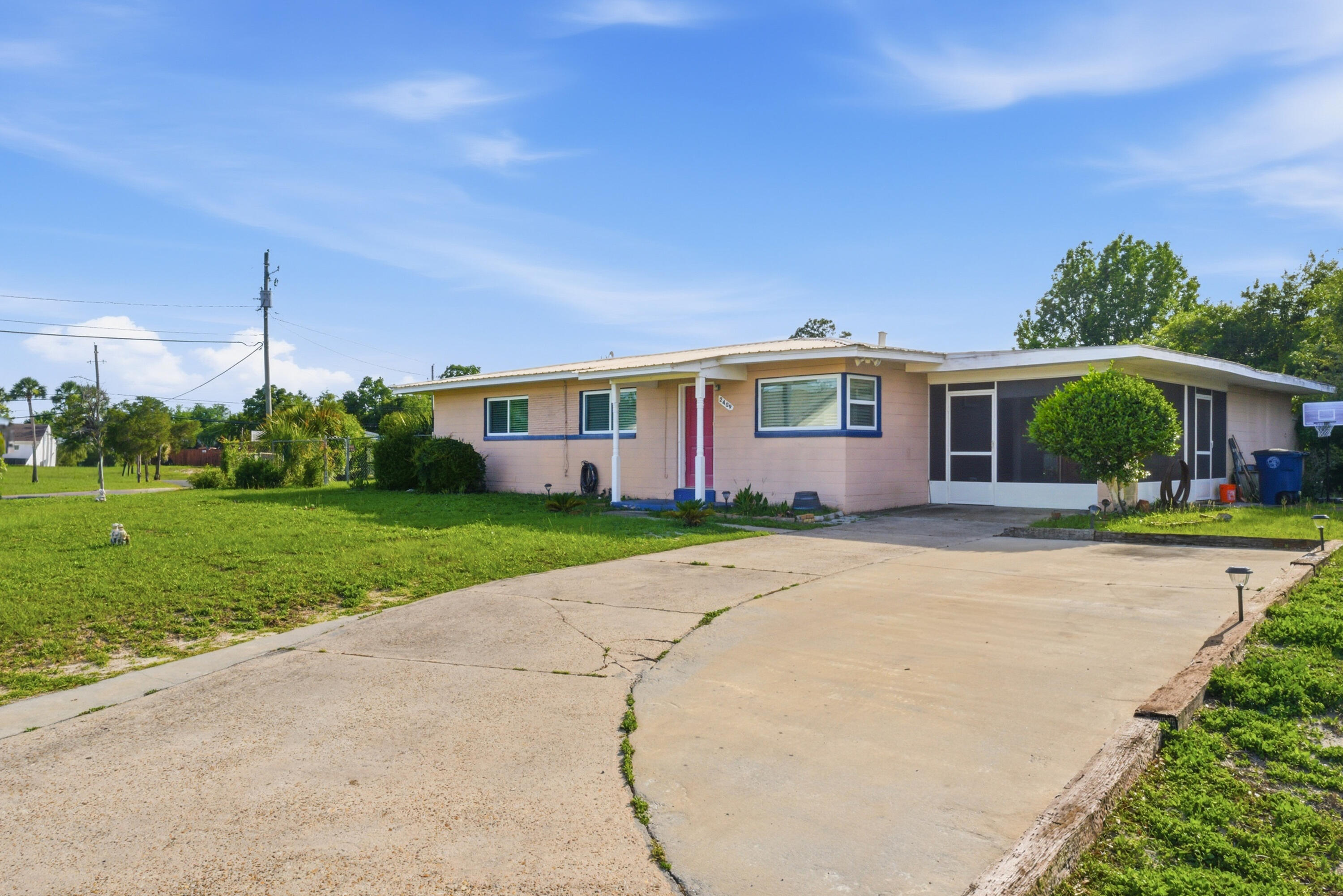 2409 Auburn Drive