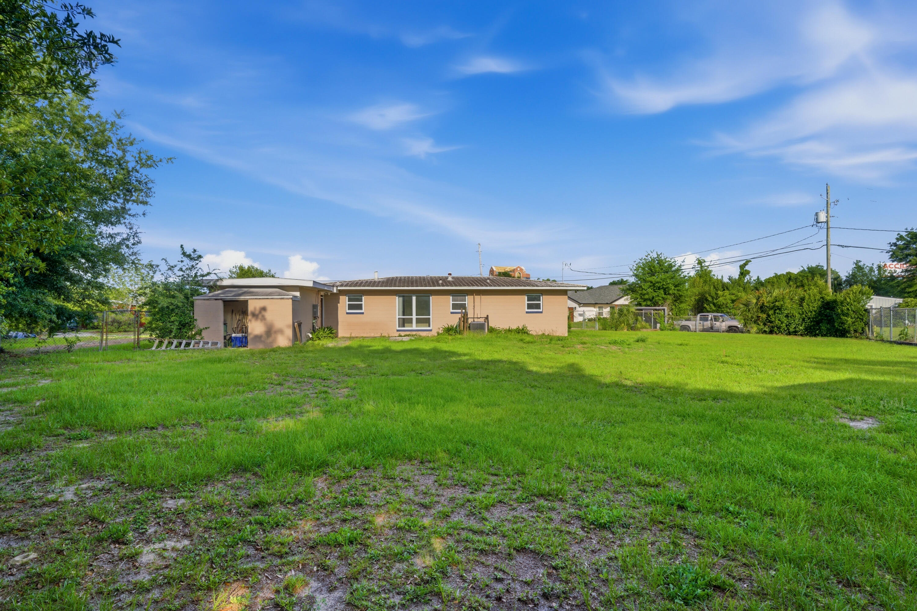 2409 Auburn Drive