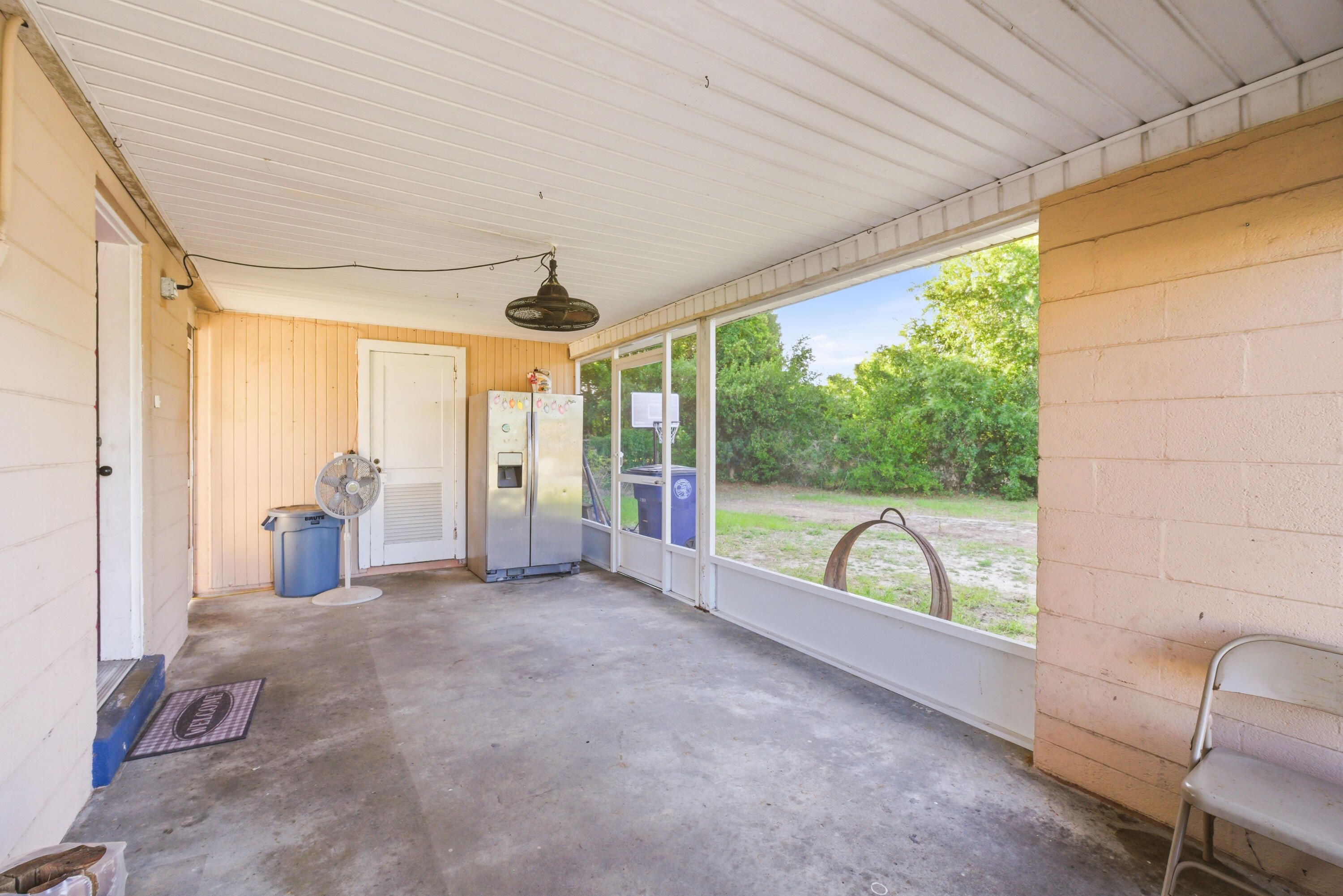2409 Auburn Drive