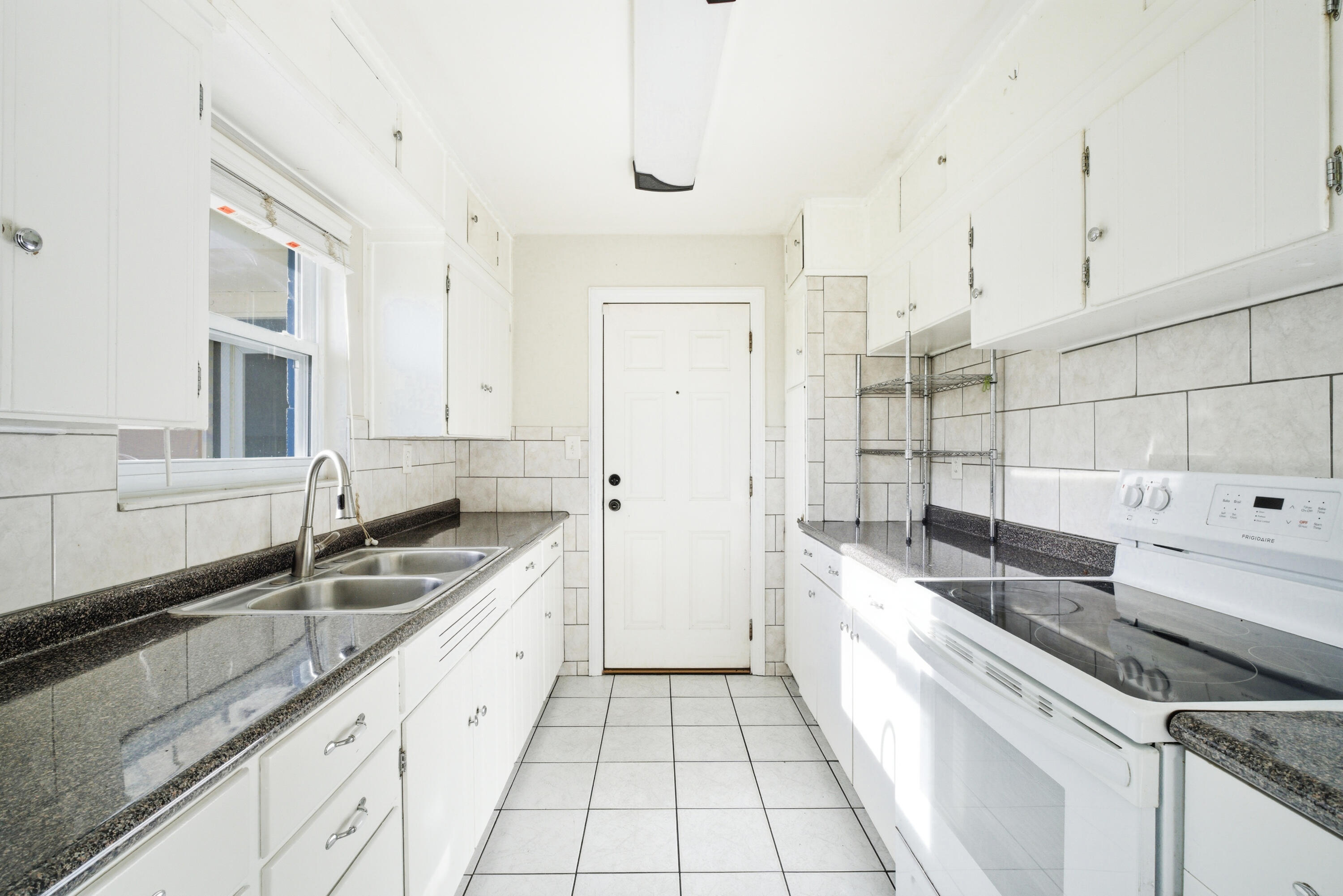 2409 Auburn Drive