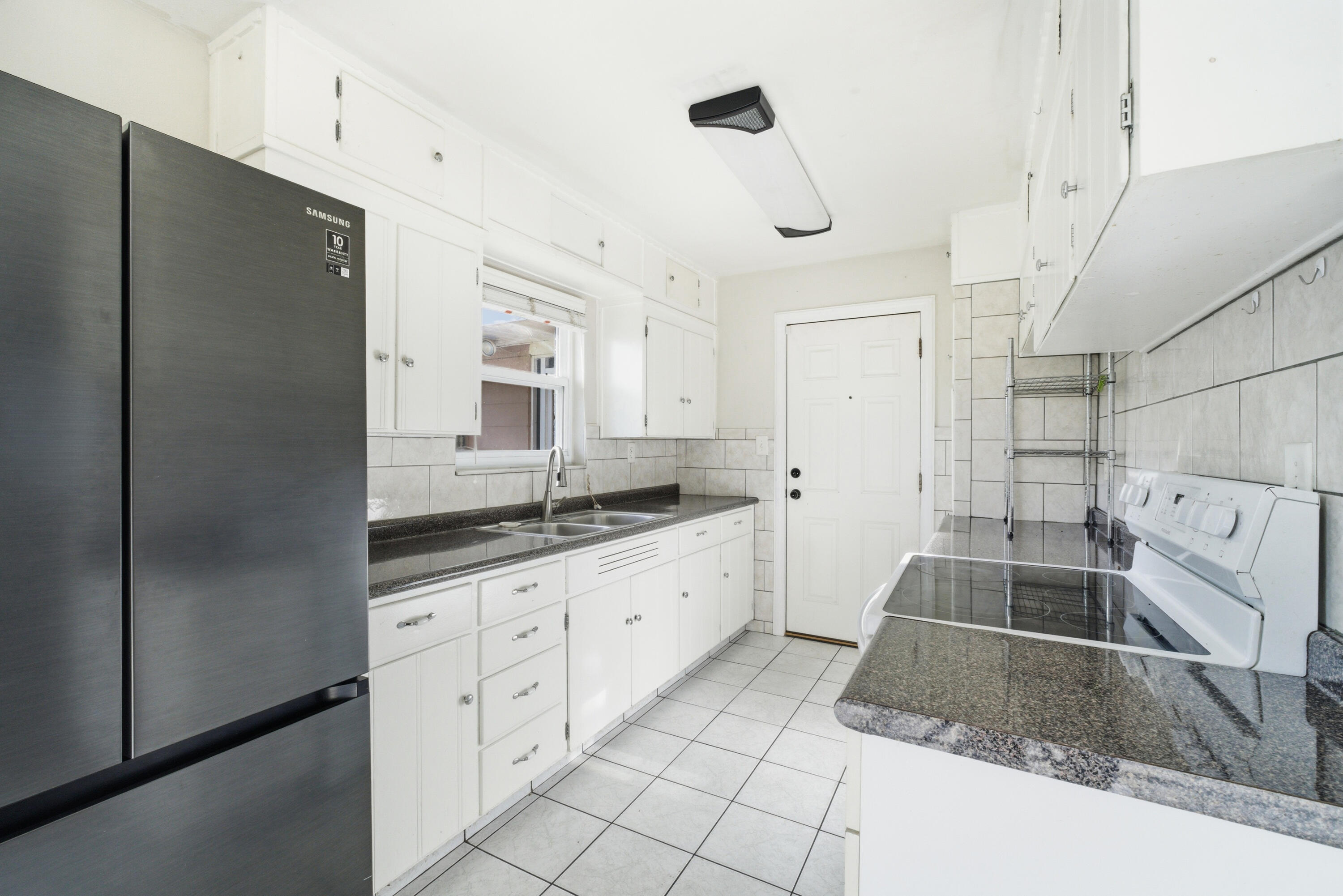 2409 Auburn Drive