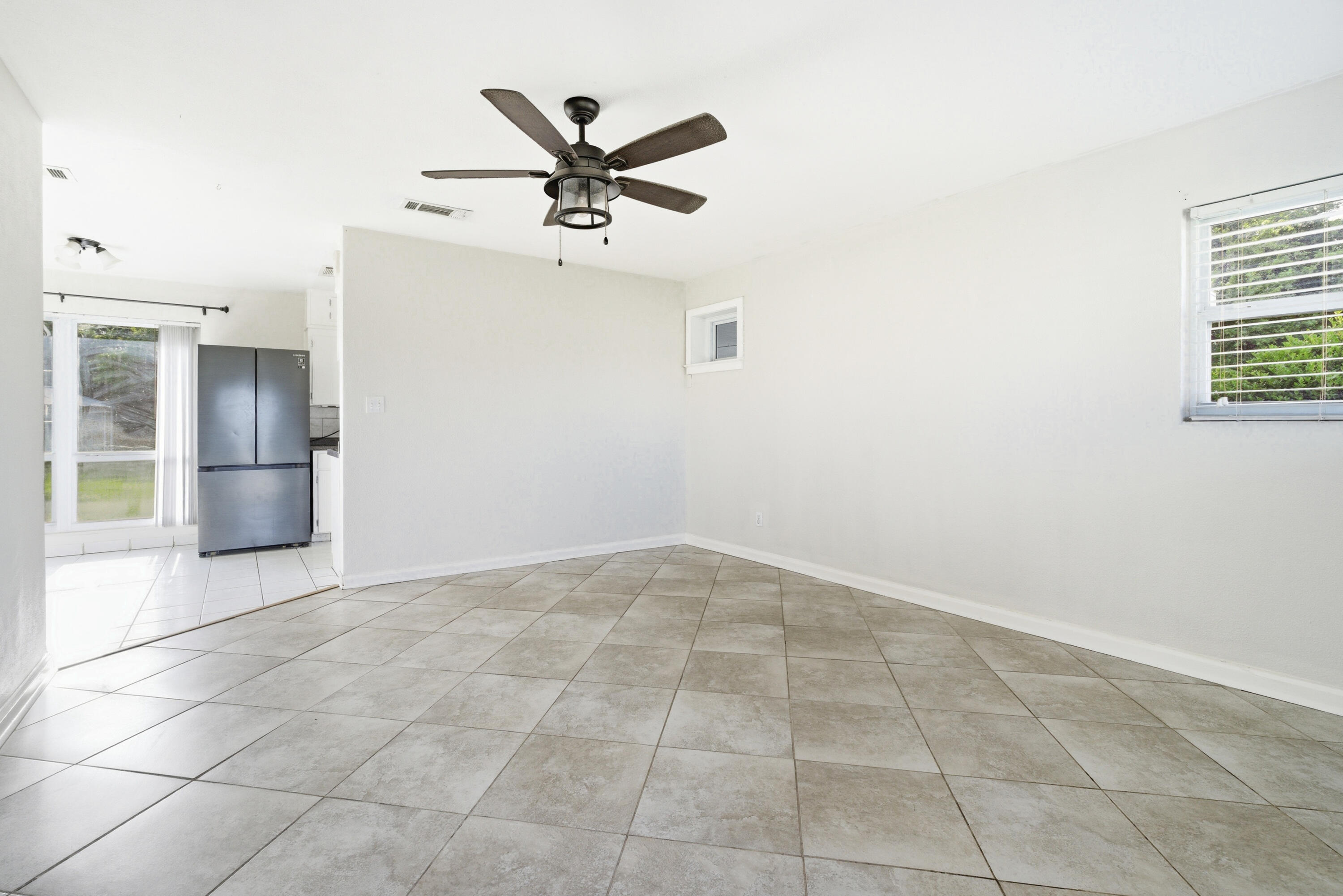 2409 Auburn Drive