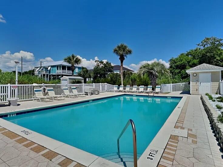 4 Villa Court
